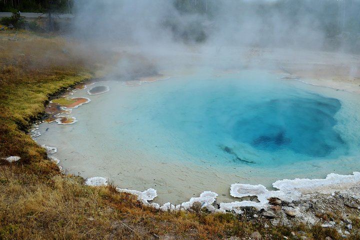 Drei-Tages-Tour: Eisgrotte, Südküste, Golden Circle und Nordlichter (7/12)