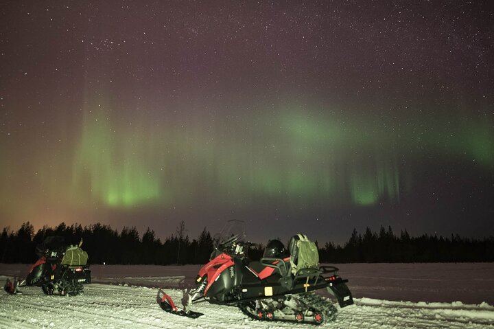 Three Hour Snowmobile Safari in Search of the Northern Lights, Levi (4/7)
