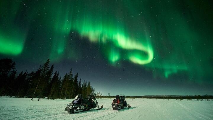 Three Hour Snowmobile Safari under the Aurora and Night Sky, Levi (1/5)
