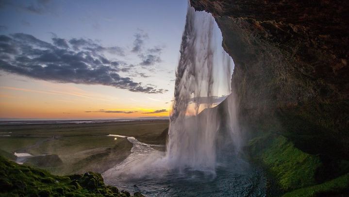 Four Day Blue Ice Cave, South Coast, Golden Circle and Snæfellsnes Tour (4/9)