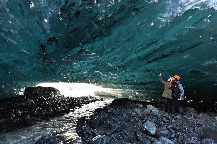 Four Day Blue Ice Cave, South Coast, Golden Circle and Snæfellsnes Tour (9/9)