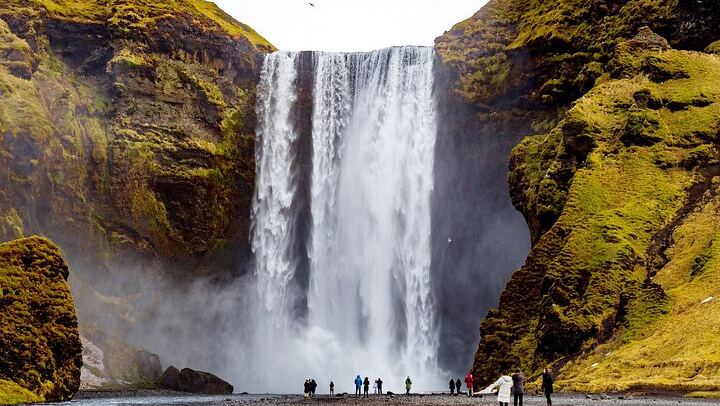 Four Day Iceland Tour: Golden Circle, South Coast, Volcano Hike and Aurora (2/12)