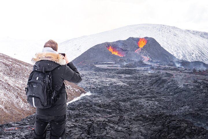 Four Day Iceland Tour: Golden Circle, South Coast, Volcano Hike and Aurora (7/12)