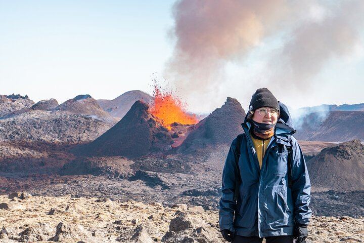 Four Day Iceland Tour: Golden Circle, South Coast, Volcano Hike and Aurora (3/12)