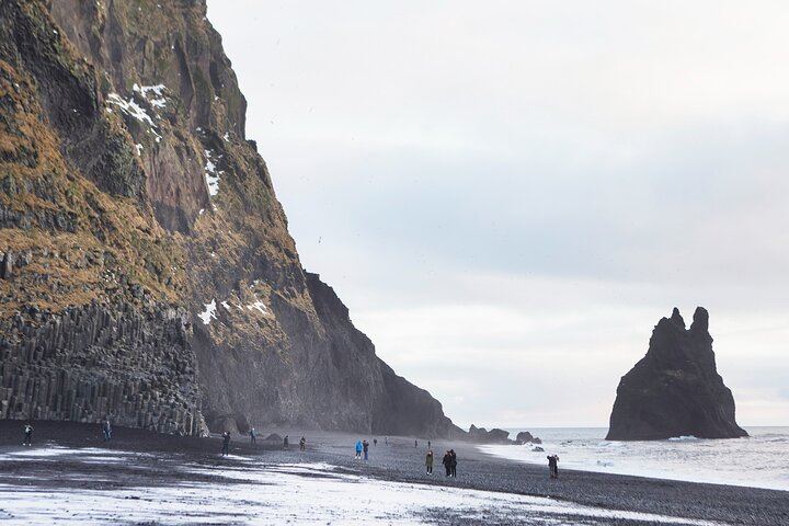 Four Day Iceland Tour: Golden Circle, South Coast, Volcano Hike and Aurora (12/12)