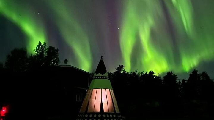4-Day Yellowknife Aurora Tour with 3 Hotel Nights and Mandarin or English Guide (1/7)