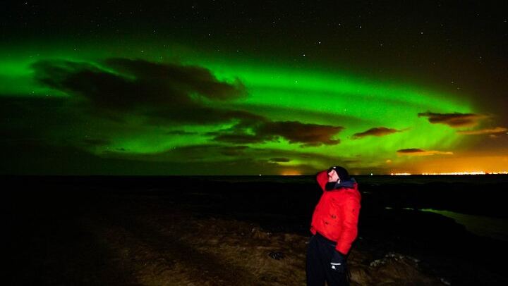 Reykjavik 4x4 Northern Lights Small Group Tour with a Photographer (2/12)