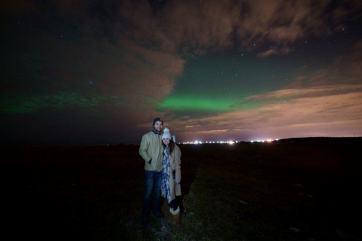 Reykjavik 4x4 Northern Lights Small Group Tour with a Photographer (5/12)