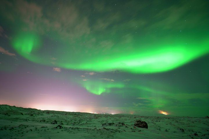 Reykjavik 4x4 Northern Lights Small Group Tour with a Photographer (11/12)