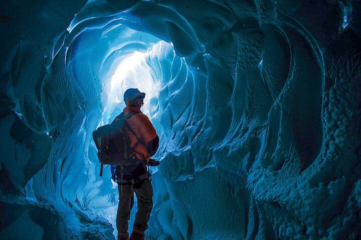 Five Day Self Drive Campervan Break in Iceland with Ice Cave and Aurora (6/8)