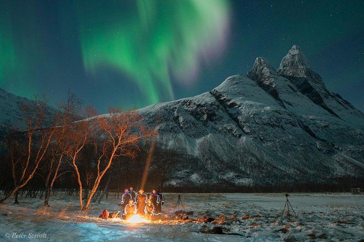 Tromso Northern Lights Minibus Chase, Small Group with Portraits (6/12)