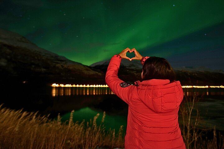 All Inclusive Northern Lights Hunt from Tromso, Max 15 Guests (12/12)