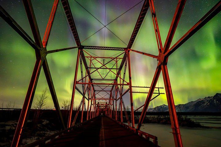 Anchorage Aurora Photo Tour with a Professional Photographer Guide (6/12)