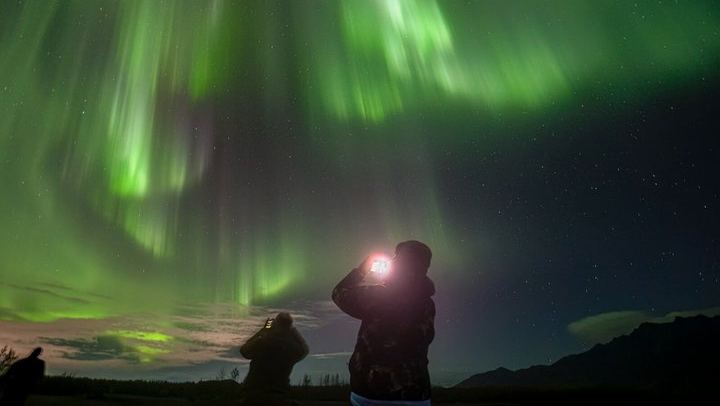 Anchorage Aurora Photo Tour with a Professional Photographer Guide