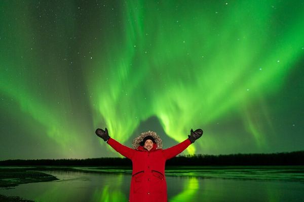 Anchorage Northern Lights Tour with Portraits and Photo Instruction