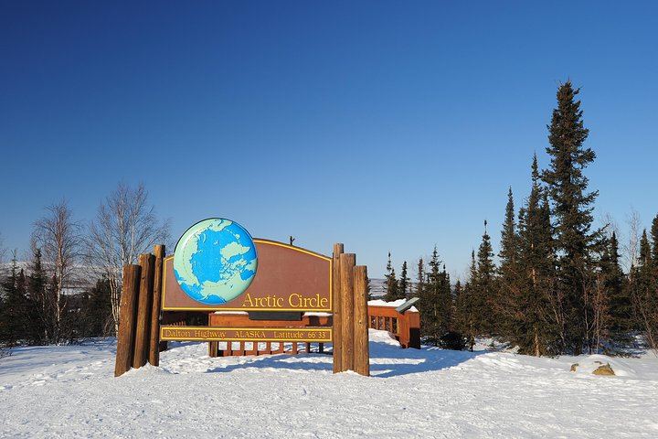 Fairbanks to the Arctic Circle Tour with Northern Lights, 12 to 14 Hours (4/12)