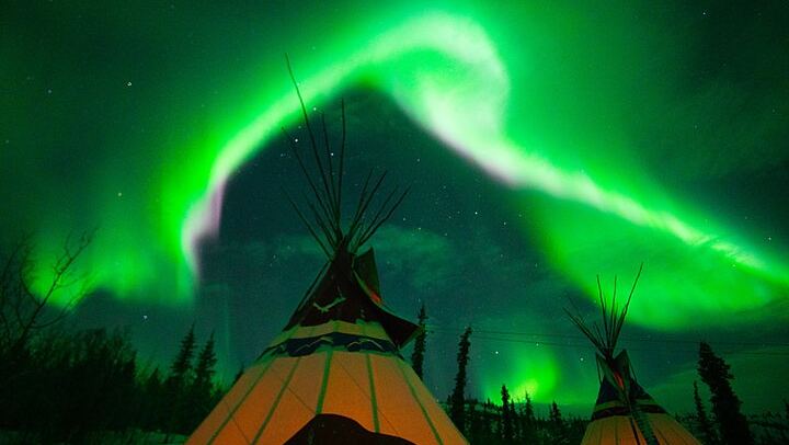 Arctic Day: Late Night Aurora Viewing Tour from Whitehorse