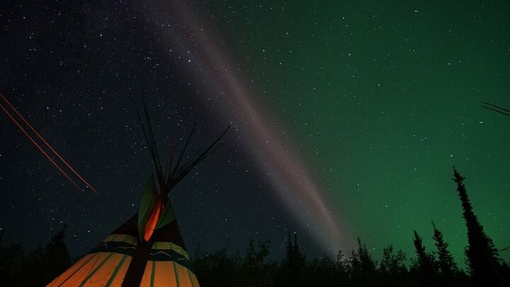 Arctic Day: Late Night Aurora Viewing Tour from Whitehorse (2/12)