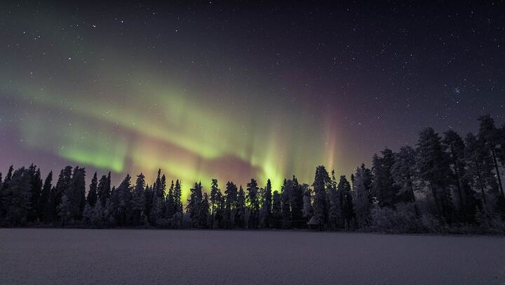 Arctic Lake Aurora Hunt from Rovaniemi with a Lappish Tipi (3/12)