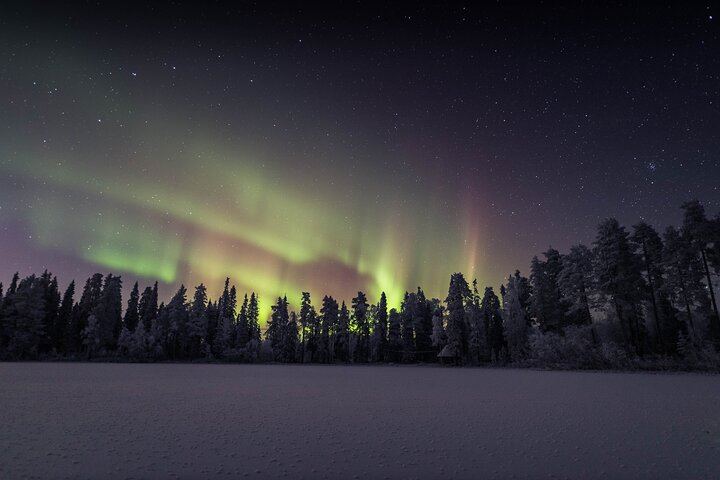 Arctic Lake Aurora Hunt from Rovaniemi with a Lappish Tipi (3/12)