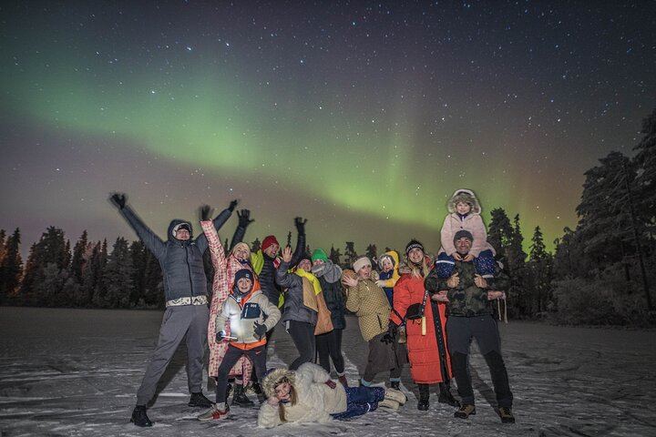 Arctic Lake Aurora Hunt from Rovaniemi with a Lappish Tipi (12/12)