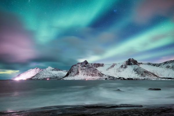 You Will Probably See Grey: What the Northern Lights Look Like to the Naked Eye