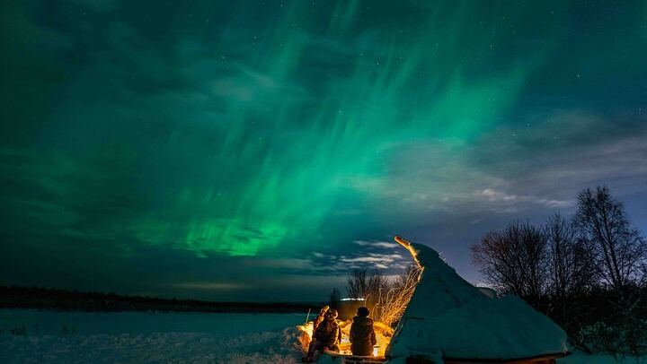 Night Snowshoeing and Aurora Adventure from Rovaniemi (4/6)