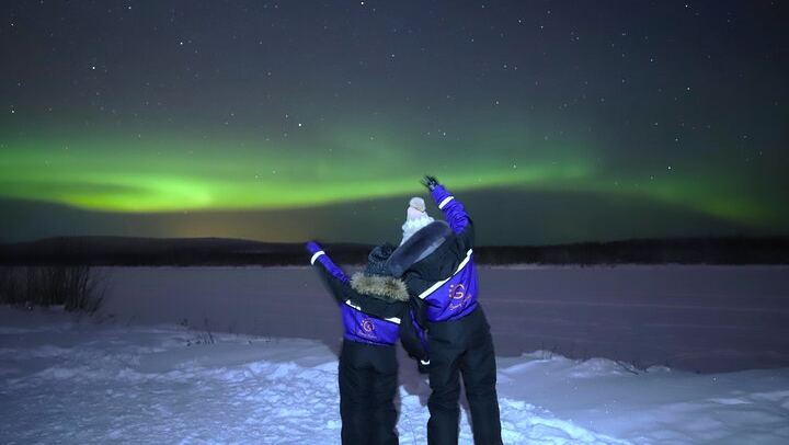 Aurora Evening on a Frozen Lakeside near Rovaniemi (2/7)