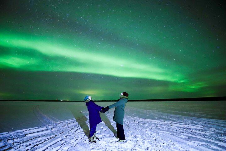 Aurora Evening on a Frozen Lakeside near Rovaniemi (4/7)