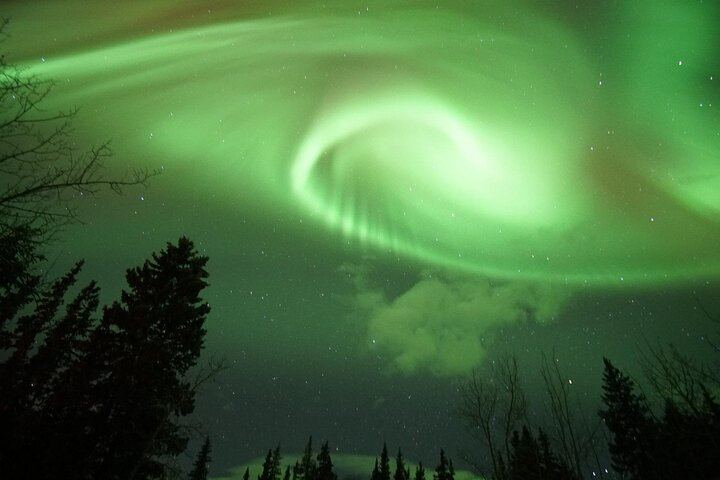 Yukon Aurora Viewing Package: 4 Days and 3 Nights at the AuroraCentre (4/9)