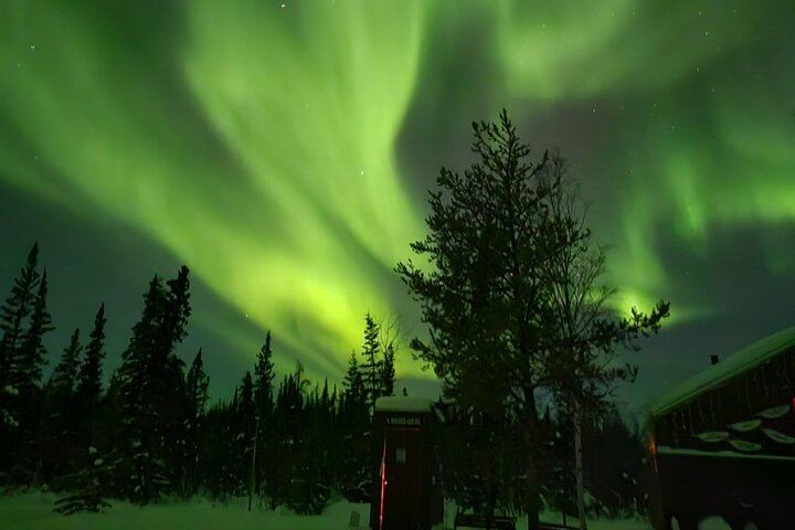 Intimate Aurora Cabin Night with Bannock and Fish Chowder (11/12)