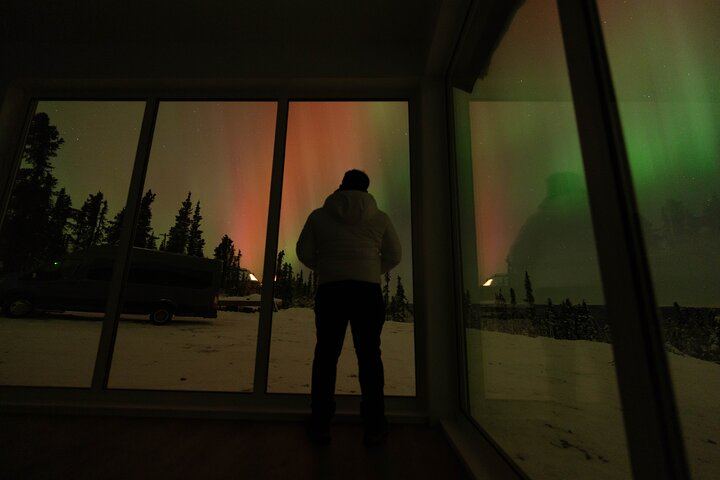 Aurora Glass House at Cleary Summit with Photography Service (2/12)