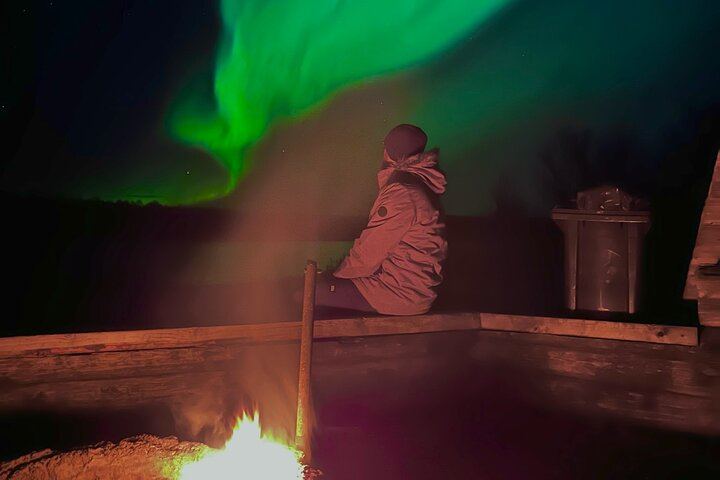 Chasse aux aurores à Rovaniemi, avec barbecue lapon et glögi à trois arrêts (5/5)