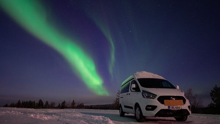 Three Hour Aurora Hunt by Minivan around Ivalo, Inari and Saariselkä (1/5)