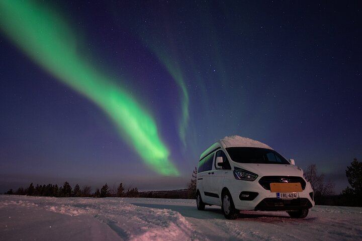Three Hour Aurora Hunt by Minivan around Ivalo, Inari and Saariselkä (1/5)