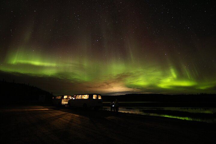 Aboriginal Owned Aurora Hunting Tours from Yellowknife (4/8)