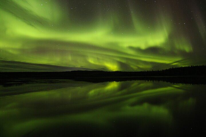 Aboriginal Owned Aurora Hunting Tours from Yellowknife (5/8)