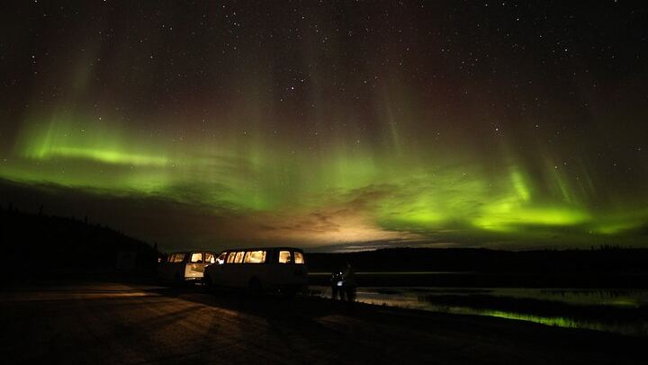 Aboriginal Owned Aurora Hunting Tours from Yellowknife (4/8)