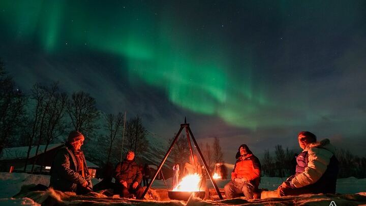 Aurora Safari by Coach with Private Heated Camps and Onboard Toilet
