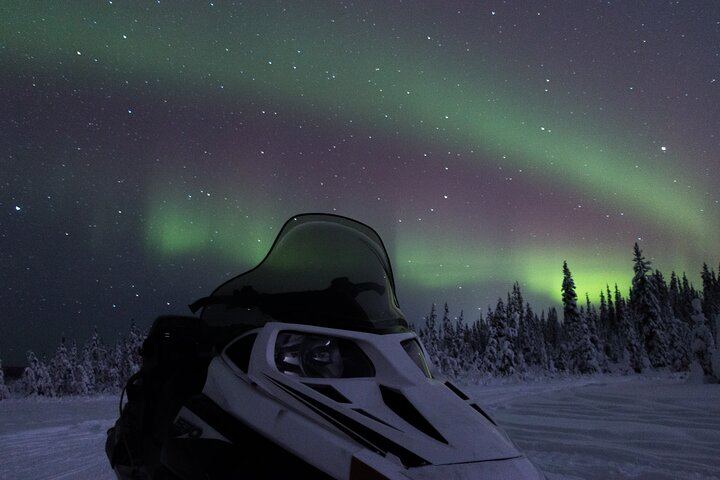Aurora Sleighers Night Snowmobile Tour in Fairbanks (1/9)
