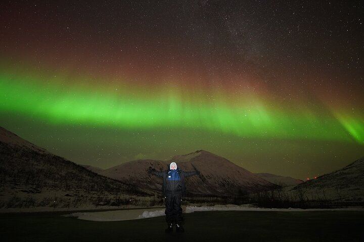 Tromso Aurora Tour with a Free Portrait, Bonfire and Marshmallows (4/12)