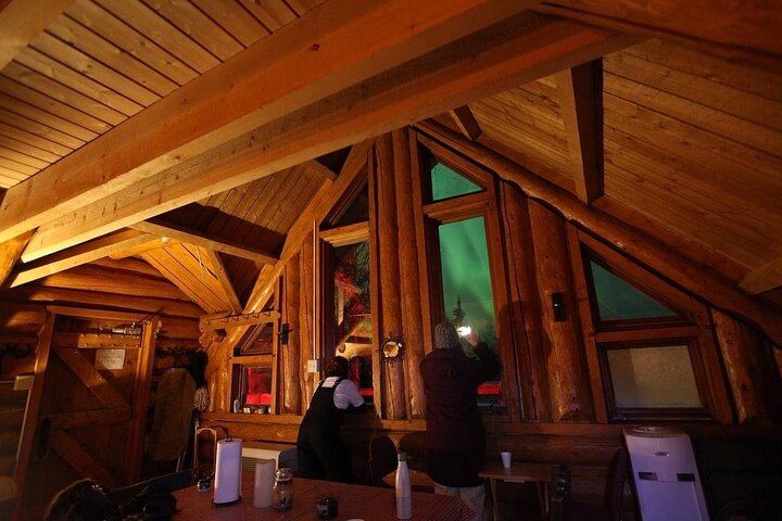 Aurora Viewing at Aurora Husky Lodge with a Ridge Top View (7/12)