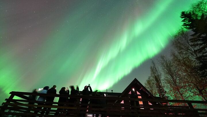 Aurora Viewing at Aurora Husky Lodge with a Ridge Top View