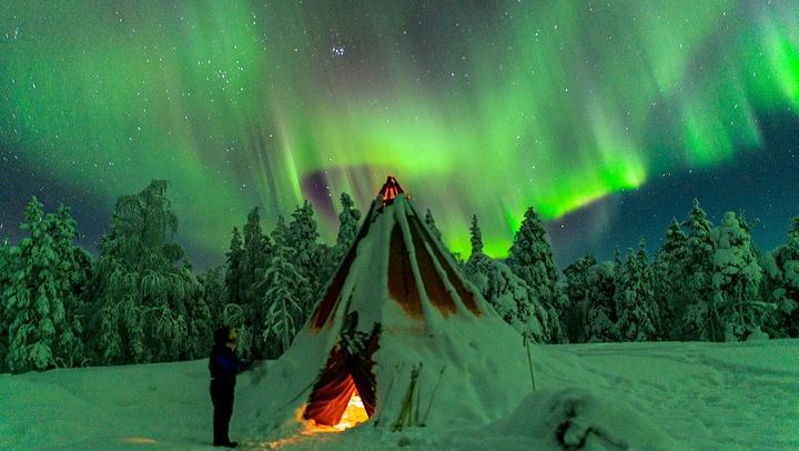 Aurores boréales dans un lodge isolé en pleine nature, près de Rovaniemi (3/10)