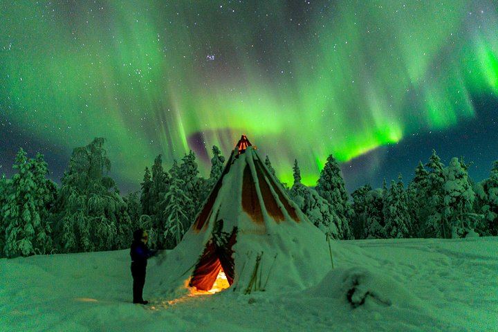 Aurores boréales dans un lodge isolé en pleine nature, près de Rovaniemi (3/10)