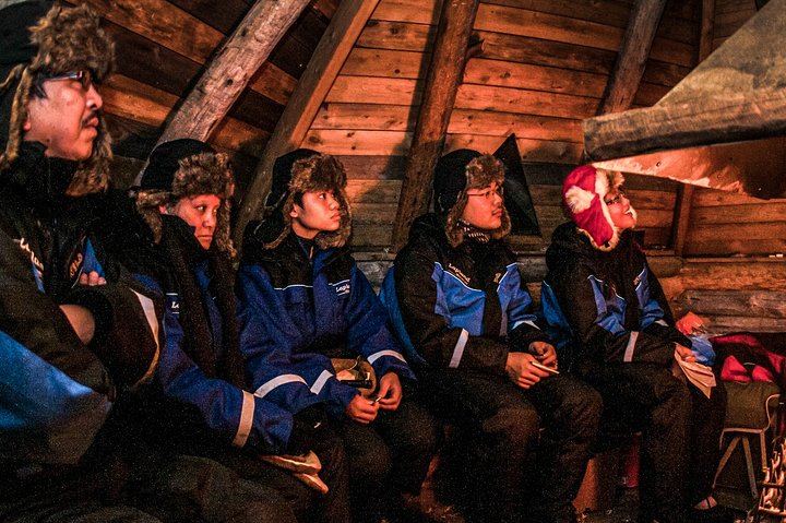 Aurores boréales dans un lodge isolé en pleine nature, près de Rovaniemi (10/10)