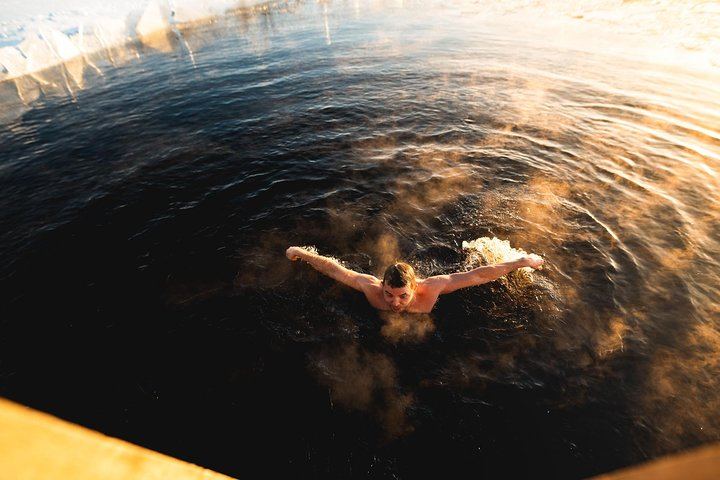 Lapland Night: Finnish Sauna, Ice Swimming, Dinner and Northern Lights (4/12)