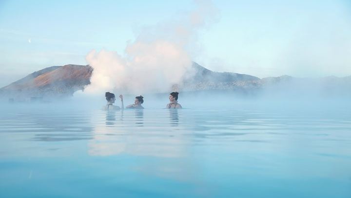 Blue Lagoon Comfort Entry and Northern Lights Hunt from Reykjavík
