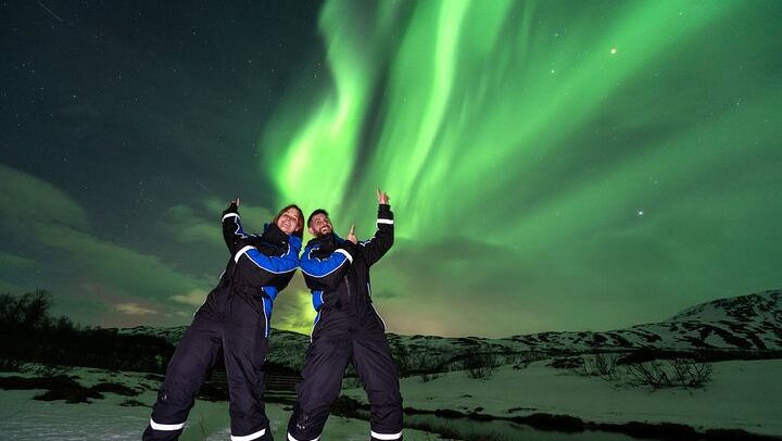 Tromso Northern Lights Minibus Chase, Small Group with Portraits (1/12)