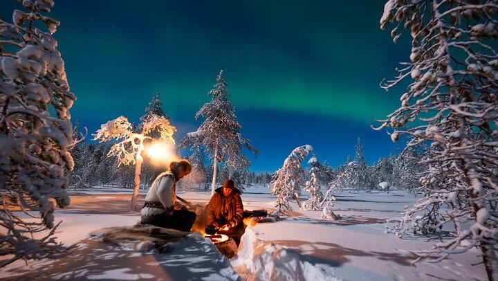 Northern Lights Hunting Expedition in Ranua, Lapland, Max 8 People (1/5)